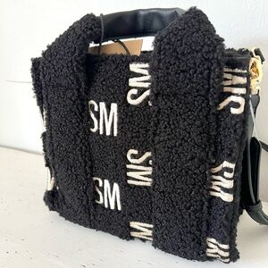 Steve Madden Logo BWEBBER Sherpa Tote/Crossbody - Black/White